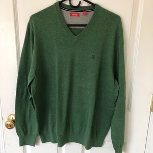 Izod lightweight sweater